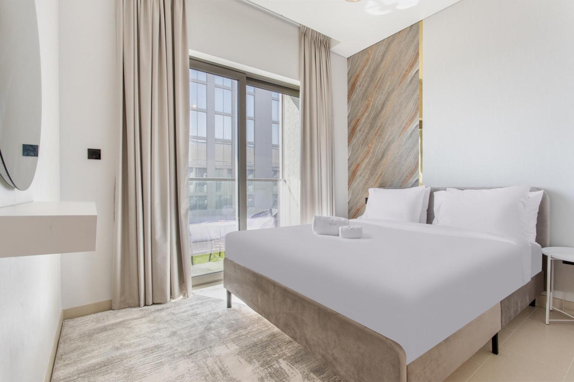 By Latinem 2br Cv A2709 Near Burj Khalifa *